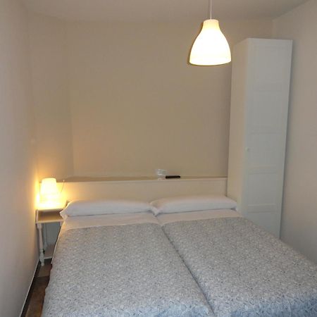Hostal Alistana Мадрид Экстерьер фото
